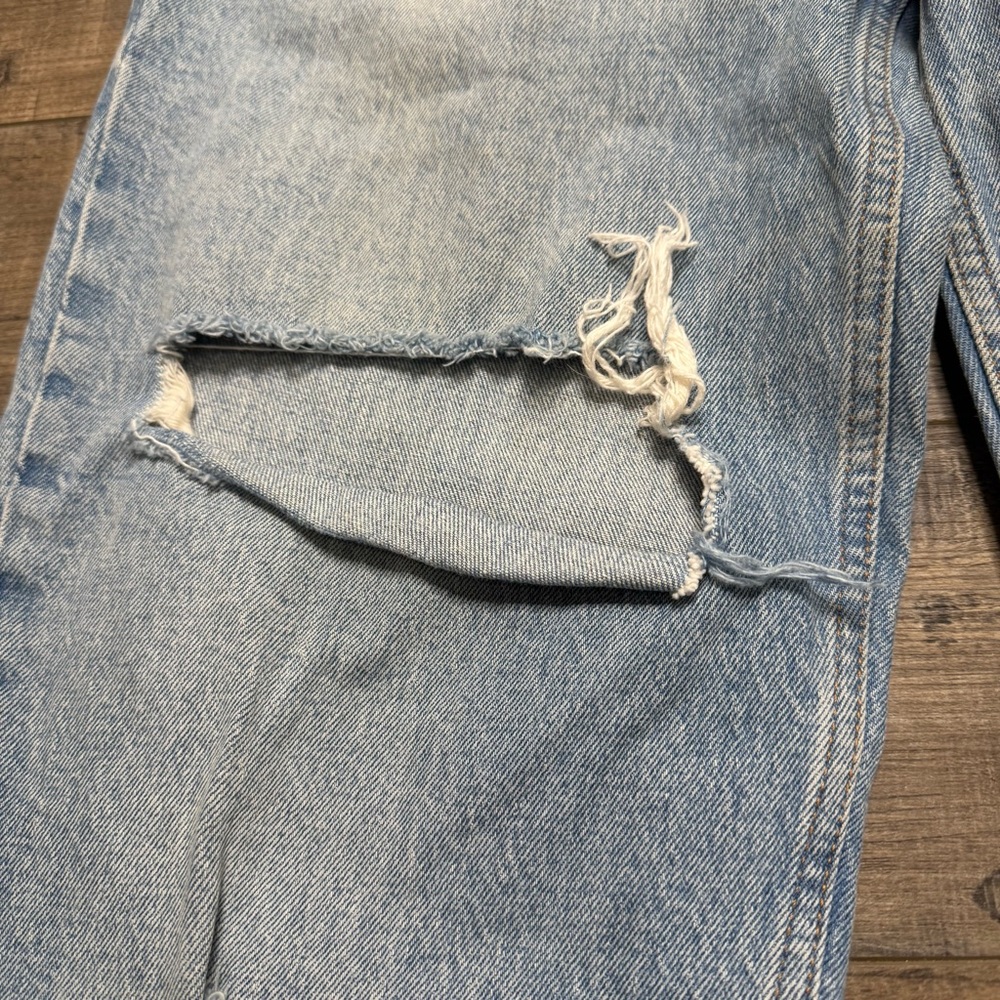 Abercrombie & Fitch The 90's Straight Ultra High-Rise Denim Jeans - Picture 3 of 13